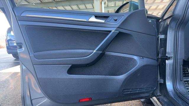 Volkswagen Golf image 1