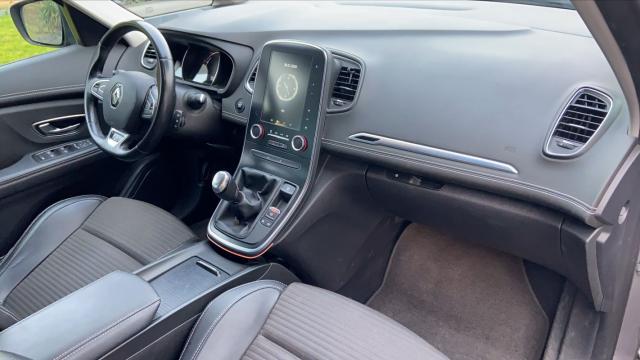 Renault Scénic image 4