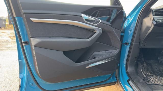 Audi E-Tron image 6