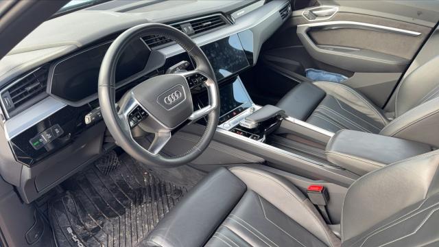 Audi E-Tron image 2