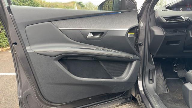 Peugeot 3008 image 1