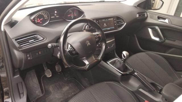 Peugeot 308 image 3