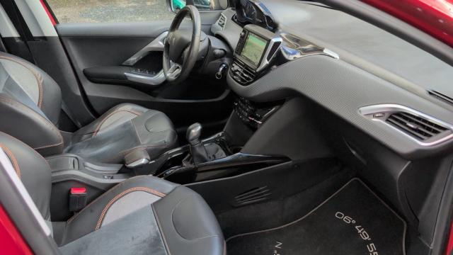 Peugeot 2008 image 8