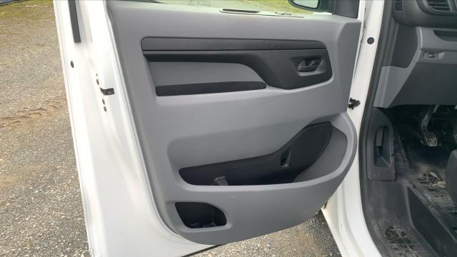 Peugeot Expert image 1