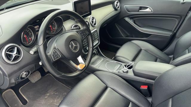 Mercedes Benz Cla Shooting Brake image 7