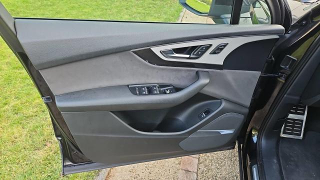 Audi Q7 image 4