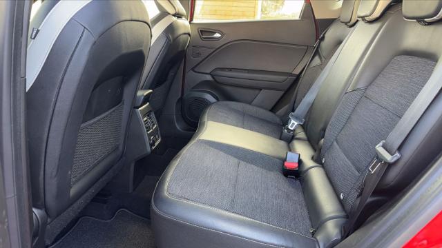 Renault Captur image 8