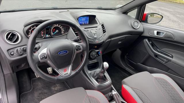 Ford Fiesta image 9