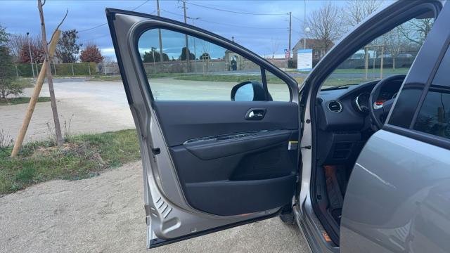 Peugeot 3008 image 7