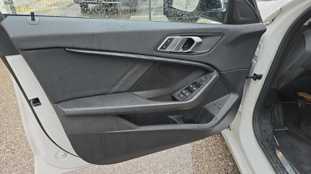 Bmw Série 1 image 8