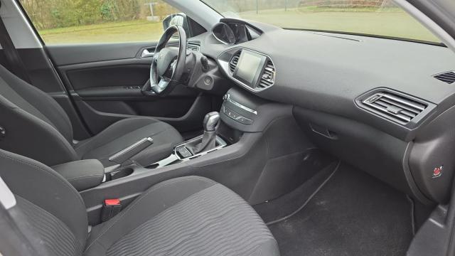 Peugeot 308 image 6