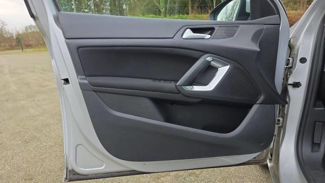 Peugeot 308 image 9