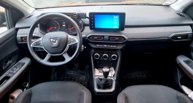 Dacia Sandero image 2