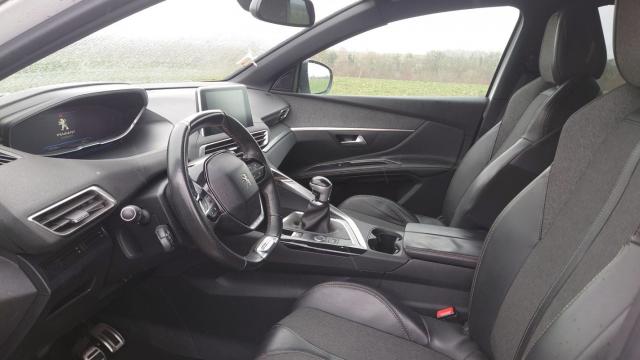 Peugeot 5008 image 6