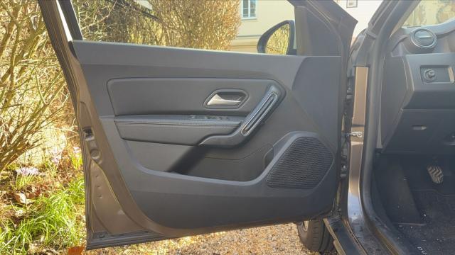 Dacia Duster image 6