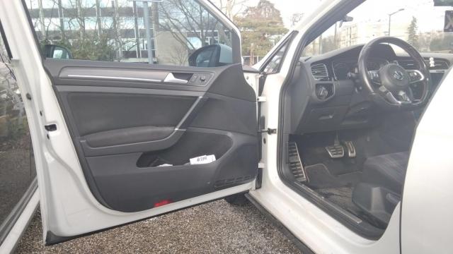 Volkswagen Golf image 5