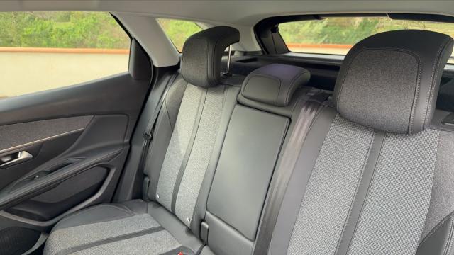Peugeot 3008 image 9