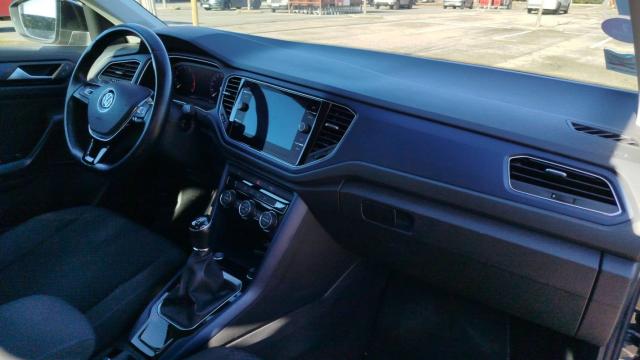 Volkswagen T-Roc image 4