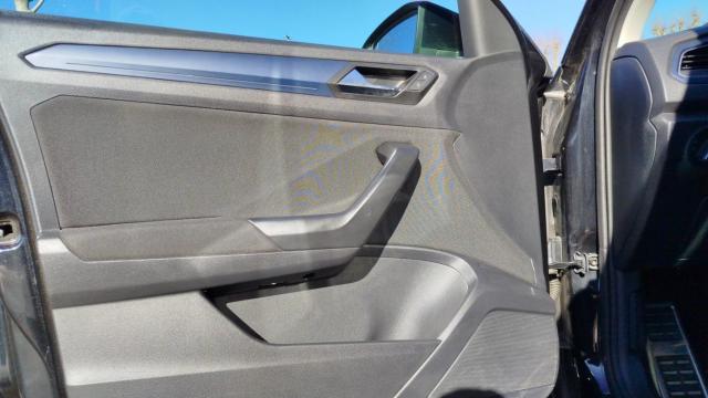 Volkswagen T-Roc image 7