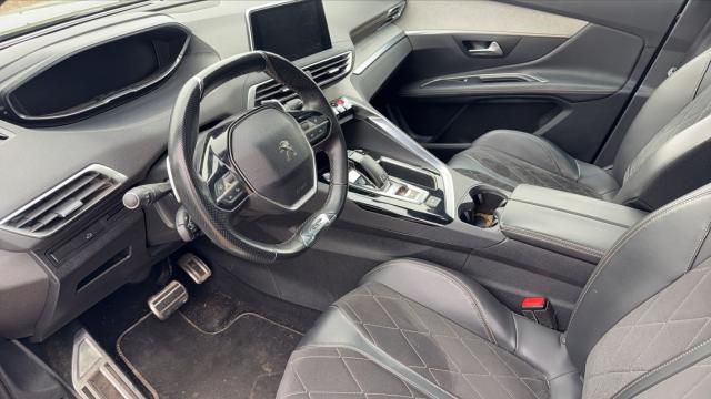 Peugeot 3008 image 2