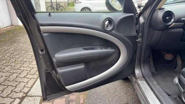 Mini Countryman image 6