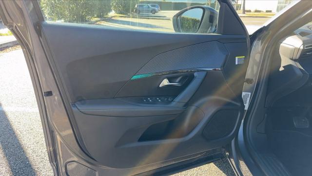 Peugeot 2008 image 5