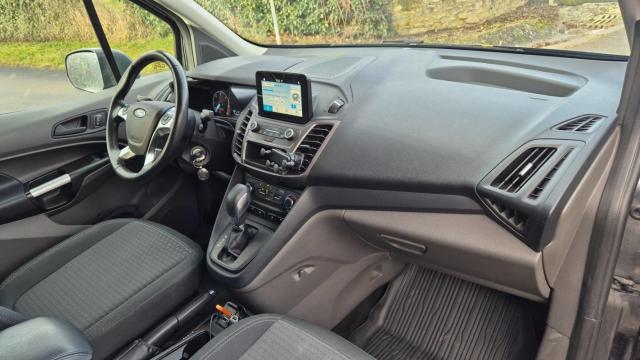 Ford Transit Connect image 2