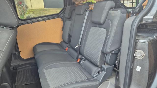 Ford Transit Connect image 6