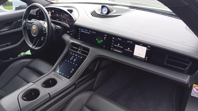 Porsche Taycan image 4