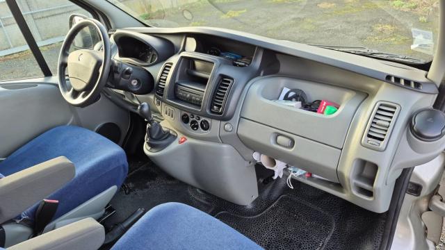 Renault Trafic image 4