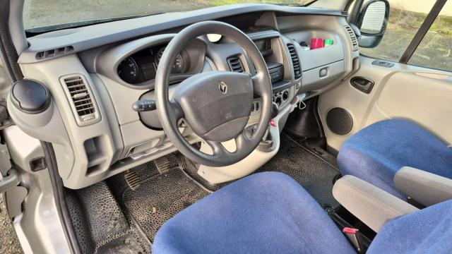 Renault Trafic image 8