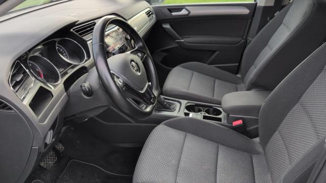 Volkswagen Touran image 9