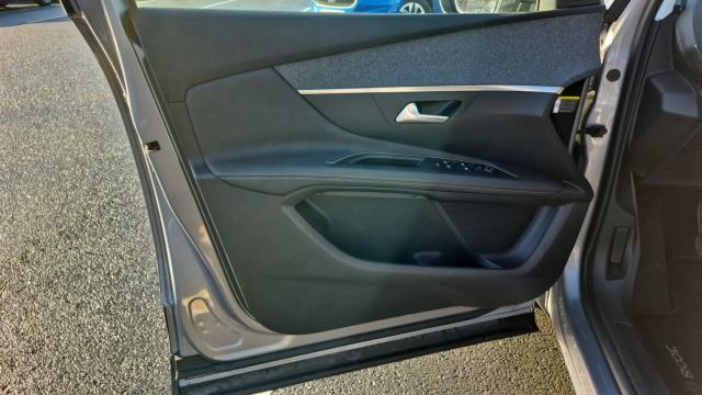 Peugeot 3008 image 5