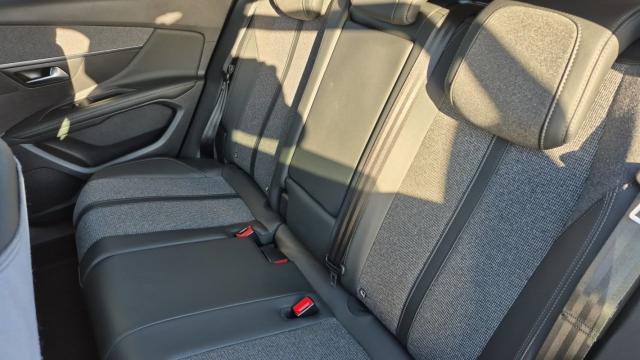 Peugeot 3008 image 7