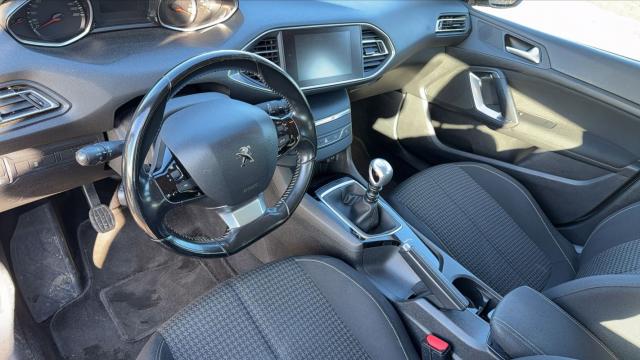 Peugeot 308 image 5