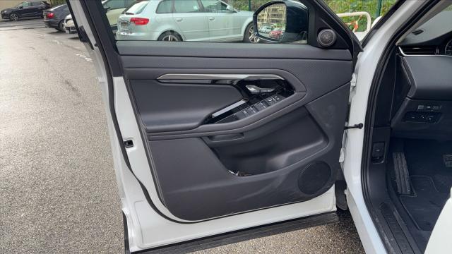 Land Rover Range Rover Evoque image 2