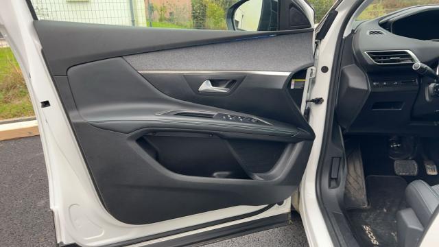 Peugeot 5008 image 7