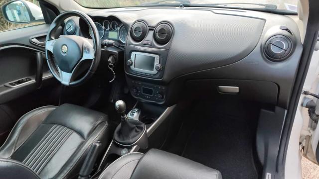 Alfa Romeo Mito image 8
