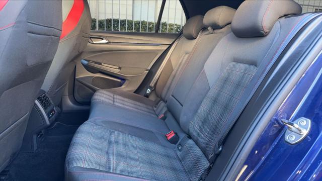 Volkswagen Golf image 8