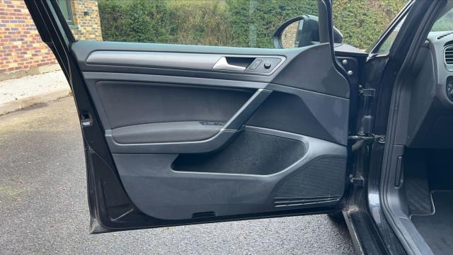 Volkswagen Golf image 3