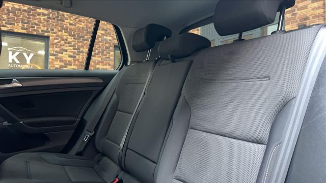 Volkswagen Golf image 4