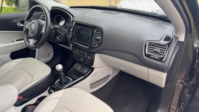 Jeep Compass image 6