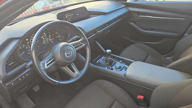 Mazda 3 image 1