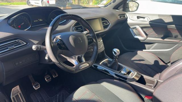 Peugeot 308 image 9