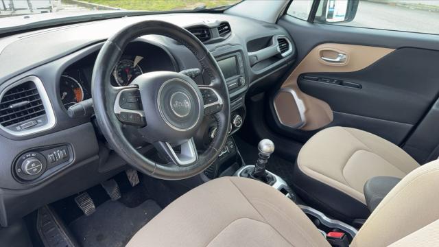 Jeep Renegade image 2