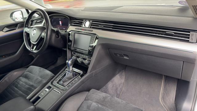 Volkswagen Passat Sw image 7