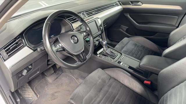 Volkswagen Passat Sw image 6