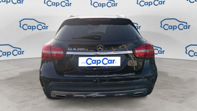 Mercedes Benz Gla image 9