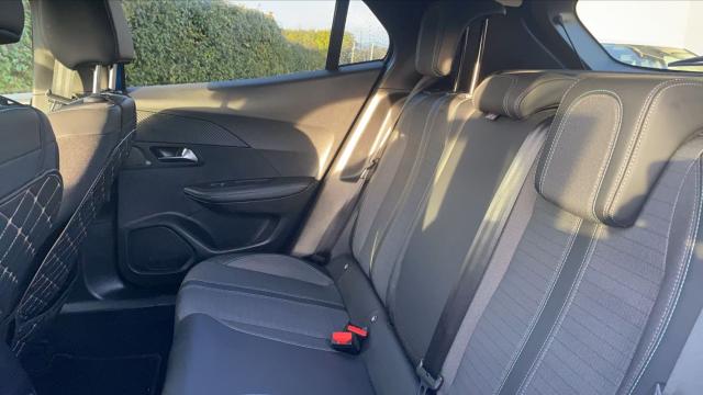 Peugeot 2008 image 5