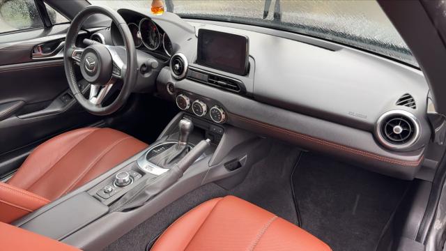 Mazda Mx-5 image 3